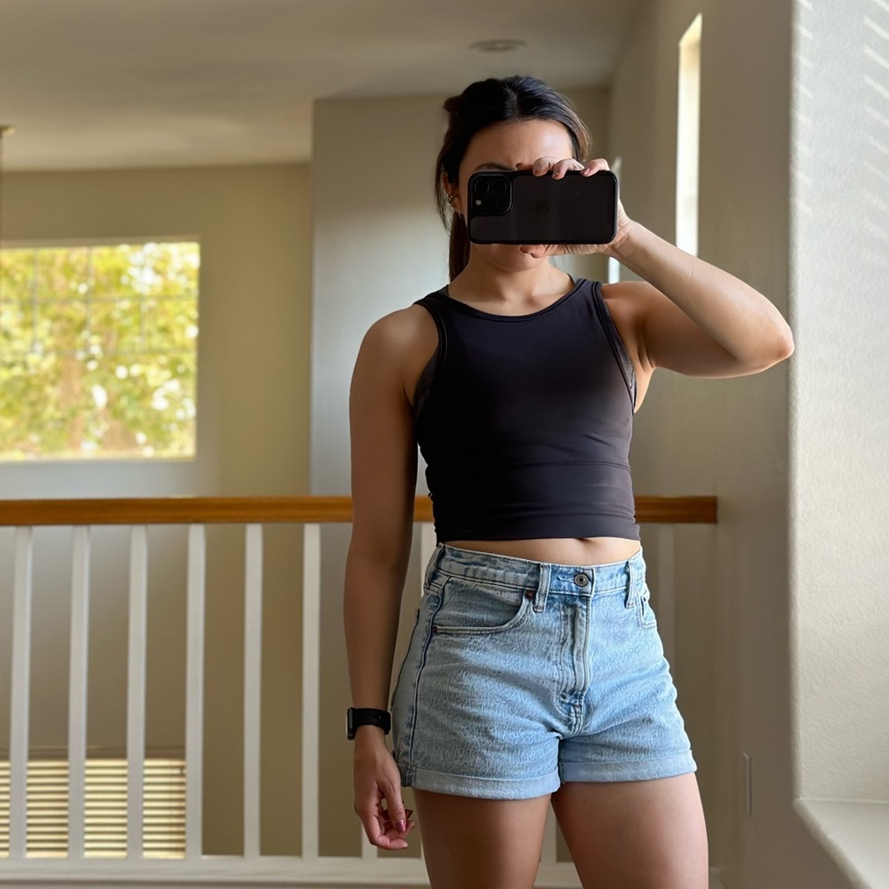 Lululemon Power Pivot Tank Black Size 4